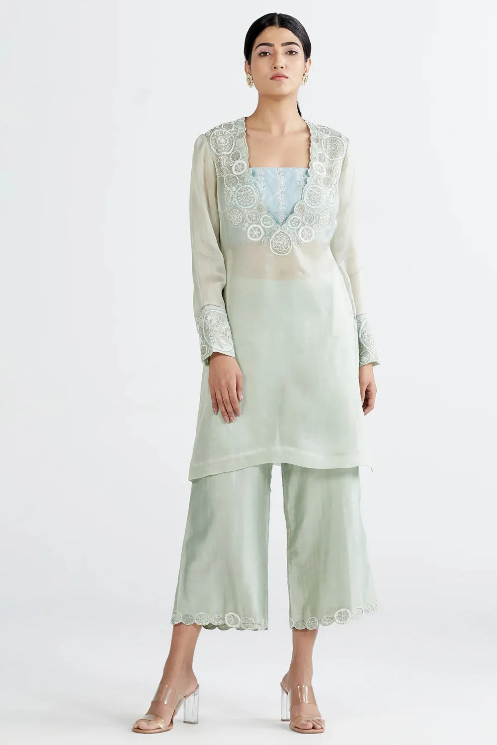 Aarzoo Vrit Kurta