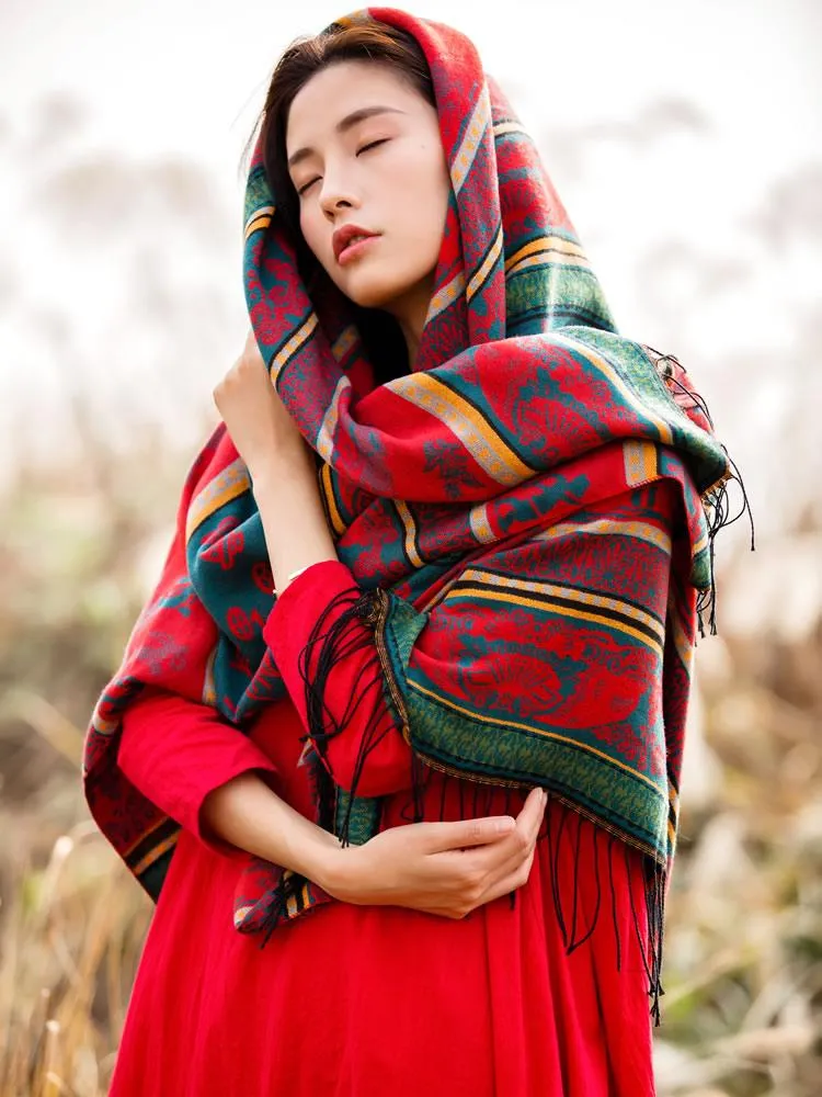 Ethnic wind scarf female Tibetan Spring and Autumn towel outside the cloak air conditioning shawl