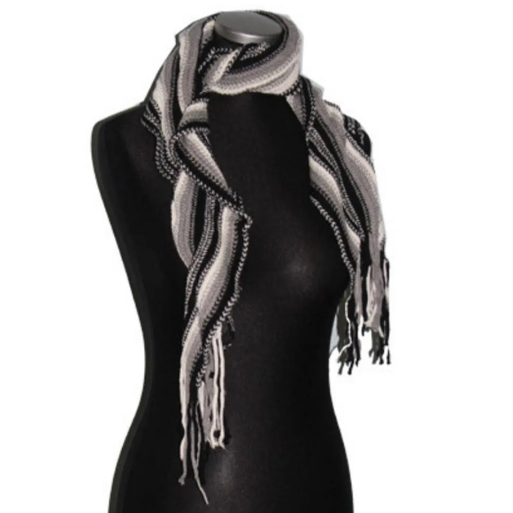 Fringe Muffler- Black