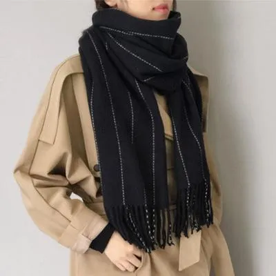 Gray Black White Stitches Lines Wool Flat Knit Scarf