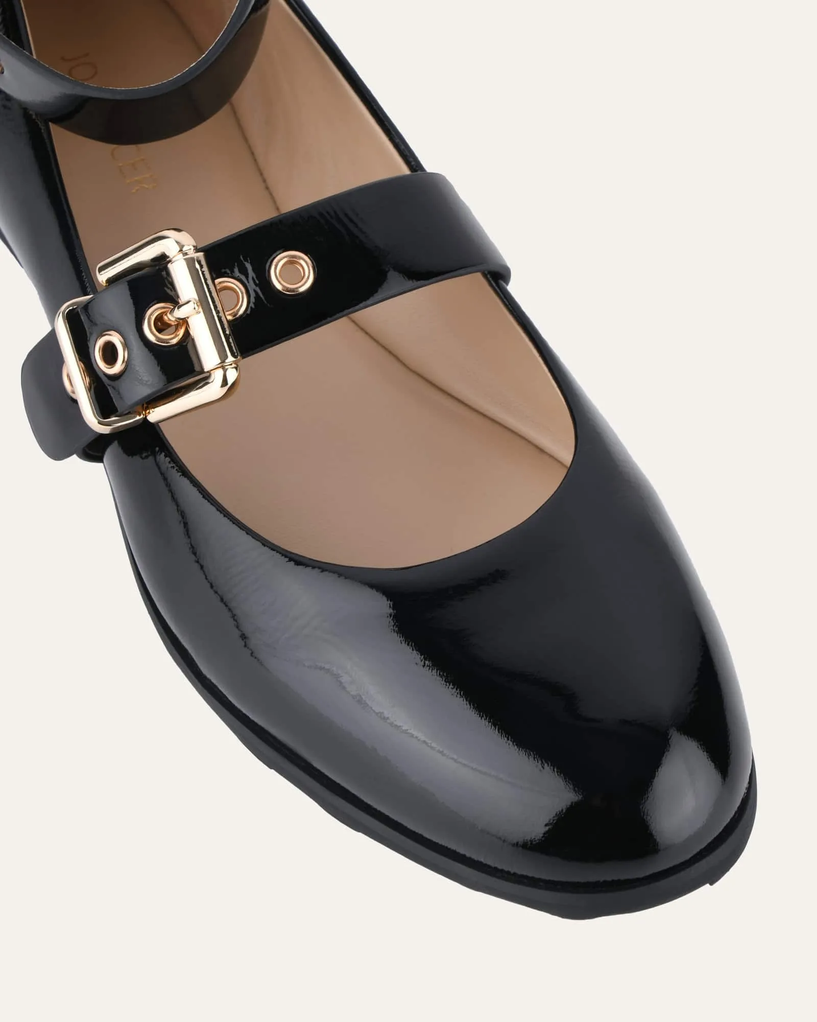 HERA CASUAL FLATS BLACK CRINKLE PATENT