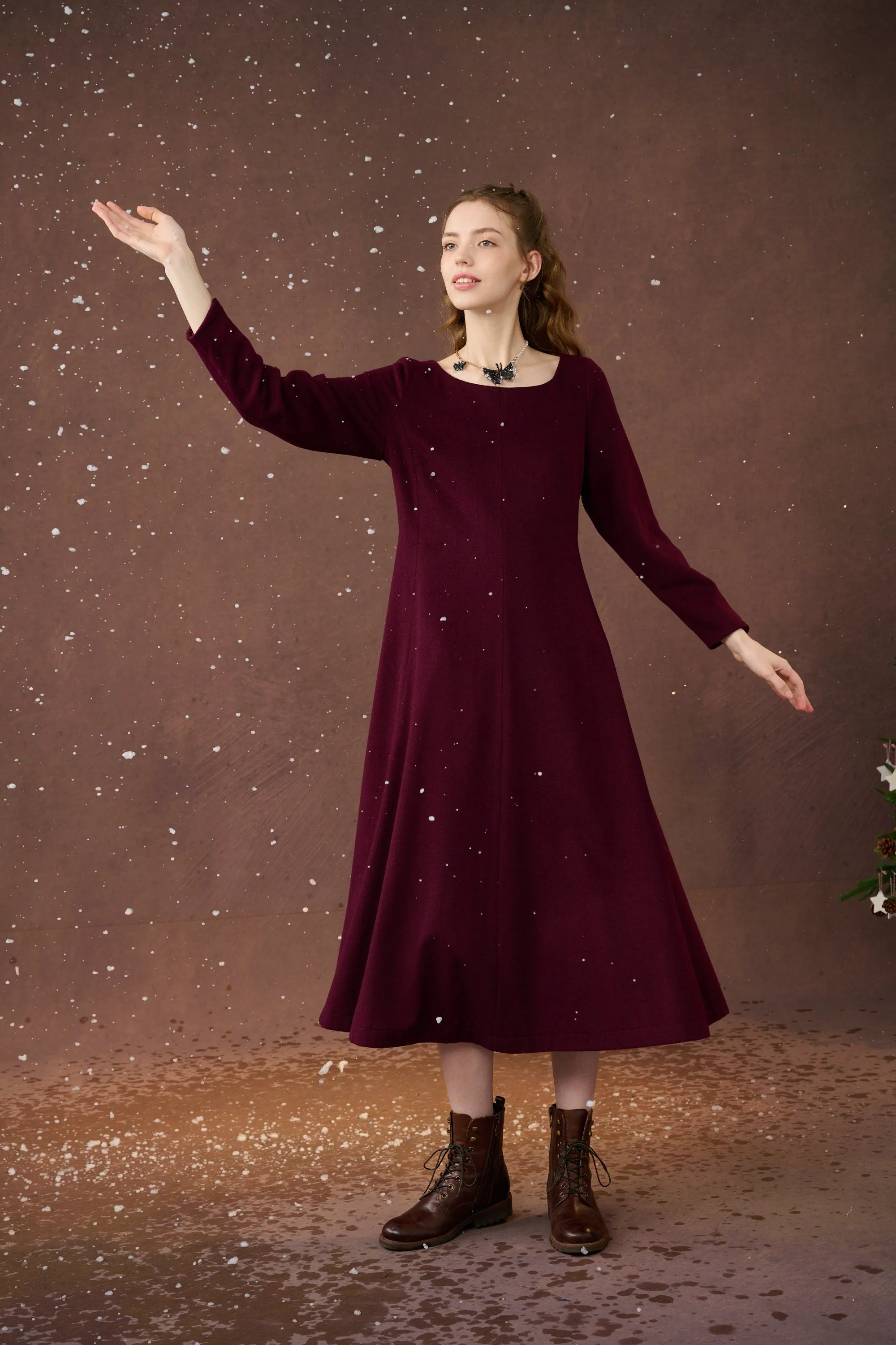 Mistletoe 17 | Vintage wool dress in Purple