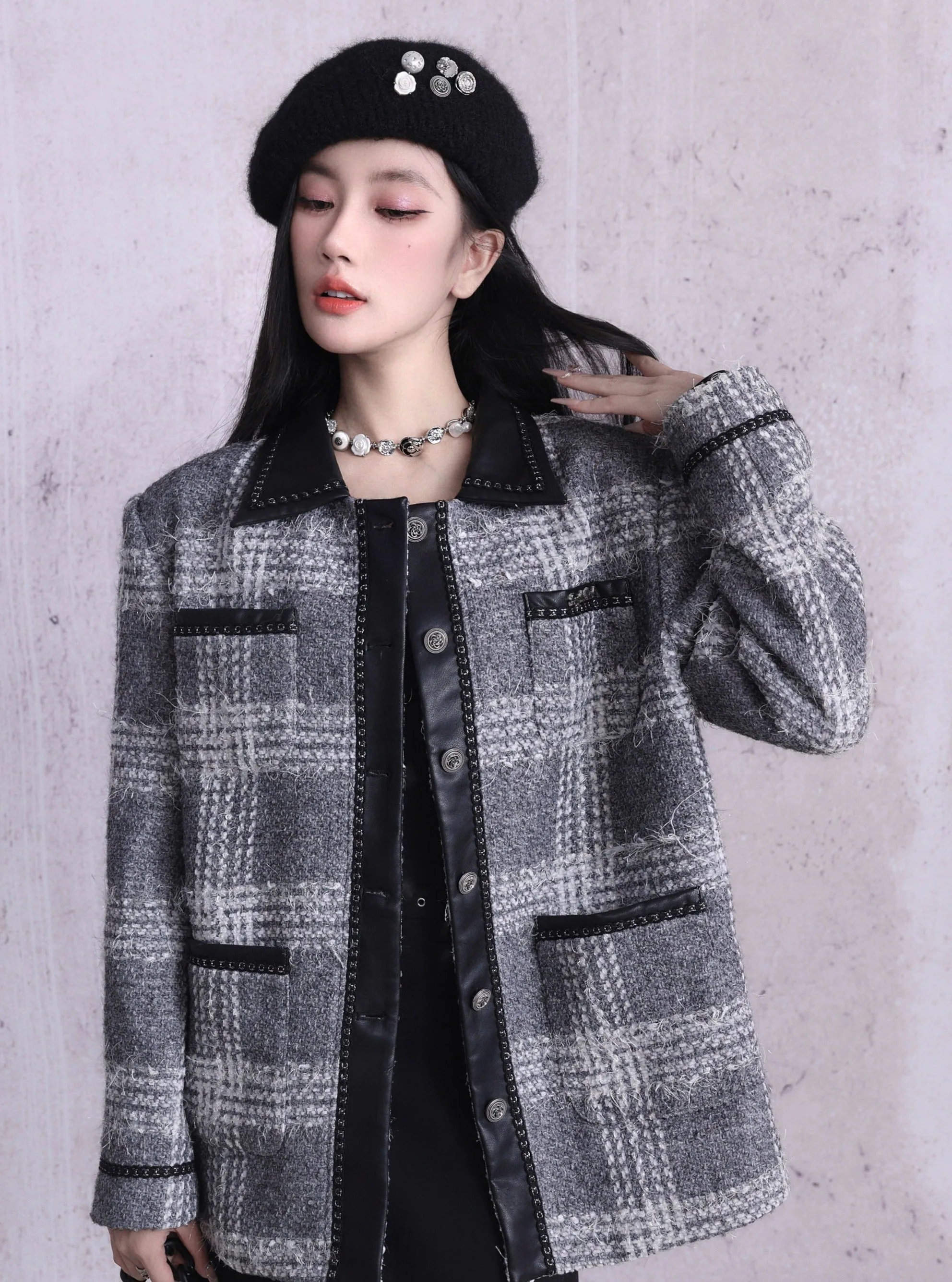 Monochrome Plaid Wool-Blend Jacket: Contrast Collar Button-Front Coat with Multiple Pockets