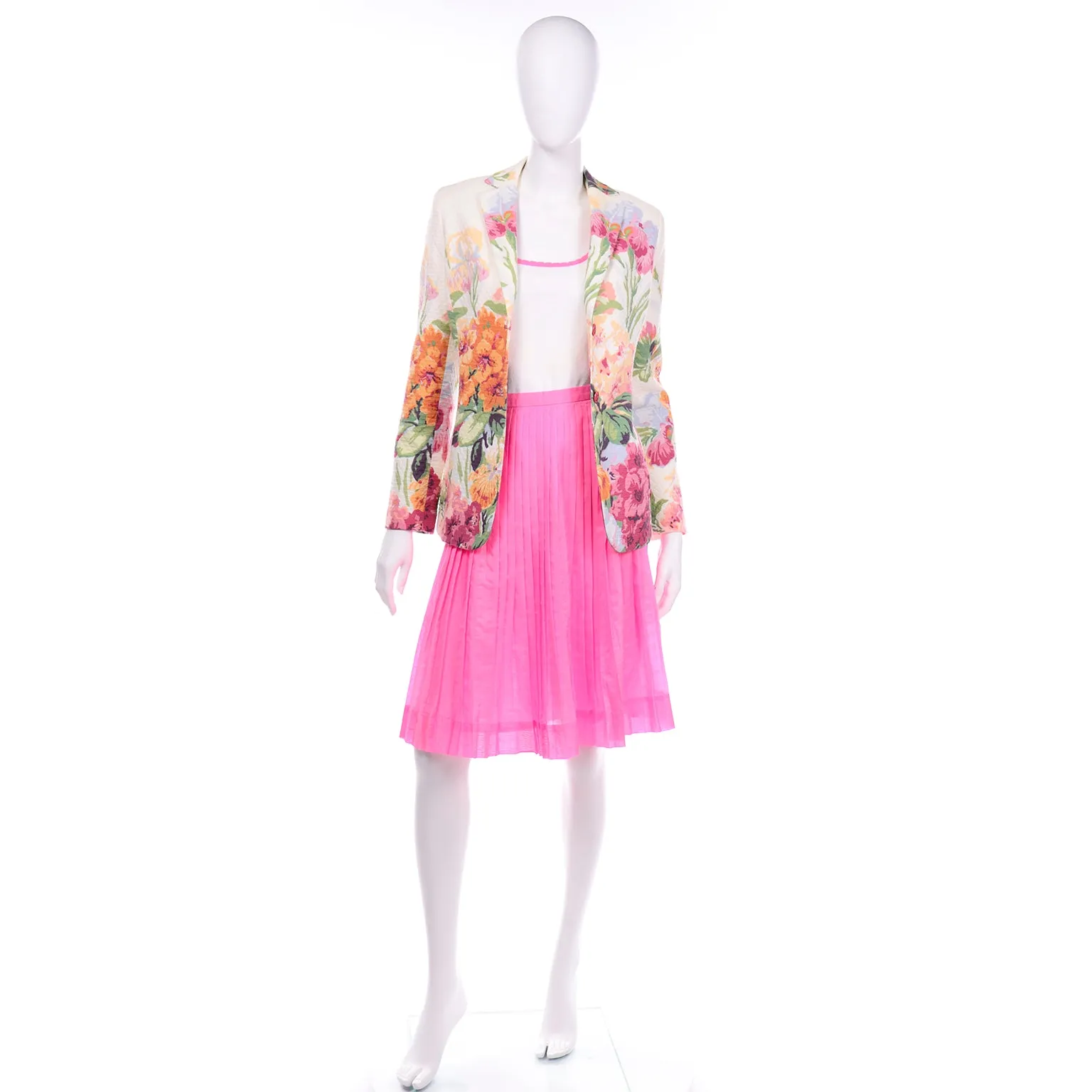 Oscar de la Renta Pink Skirt With Top and Floral Jacket