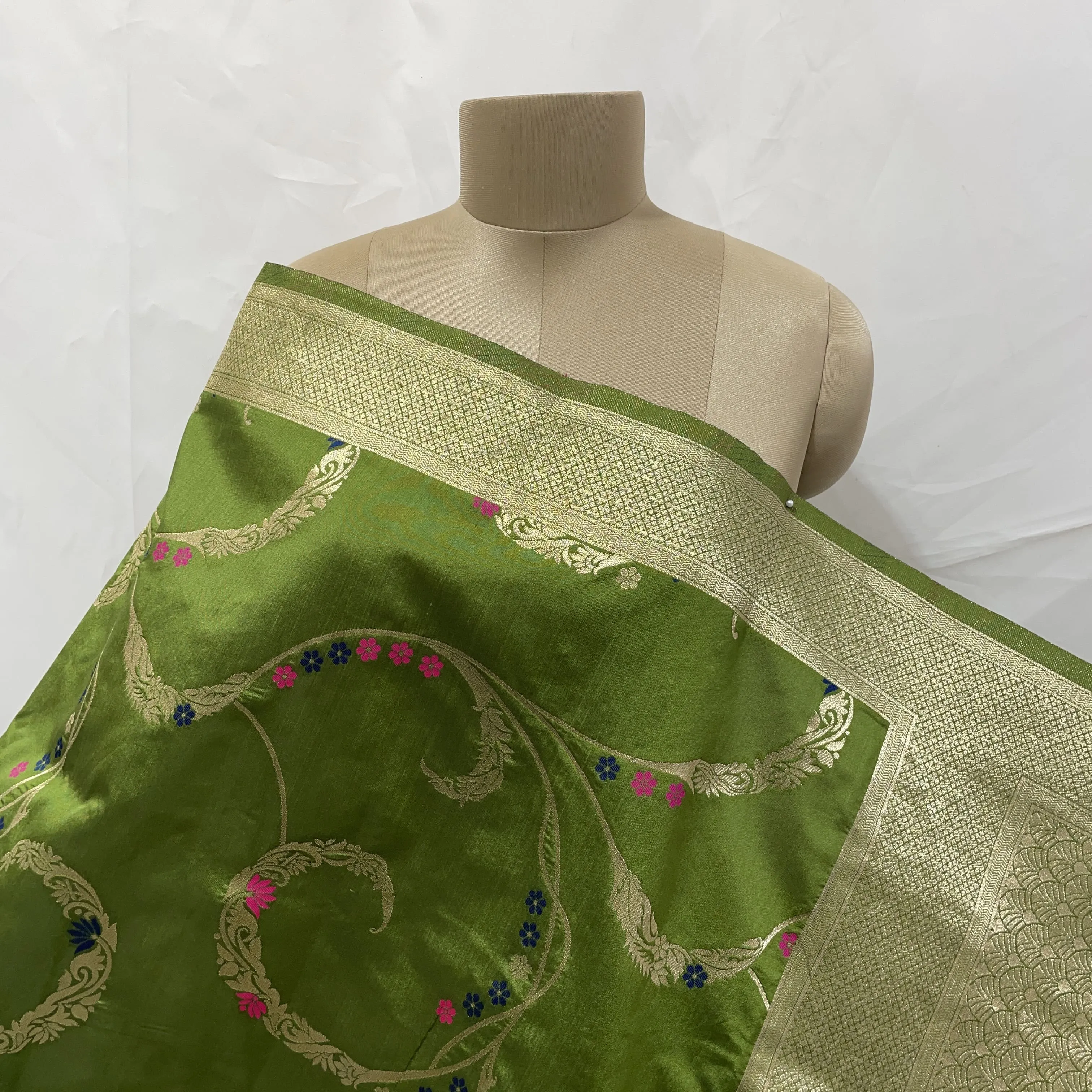 Premium Green Floral Print Banarasi Jacquard Dupatta