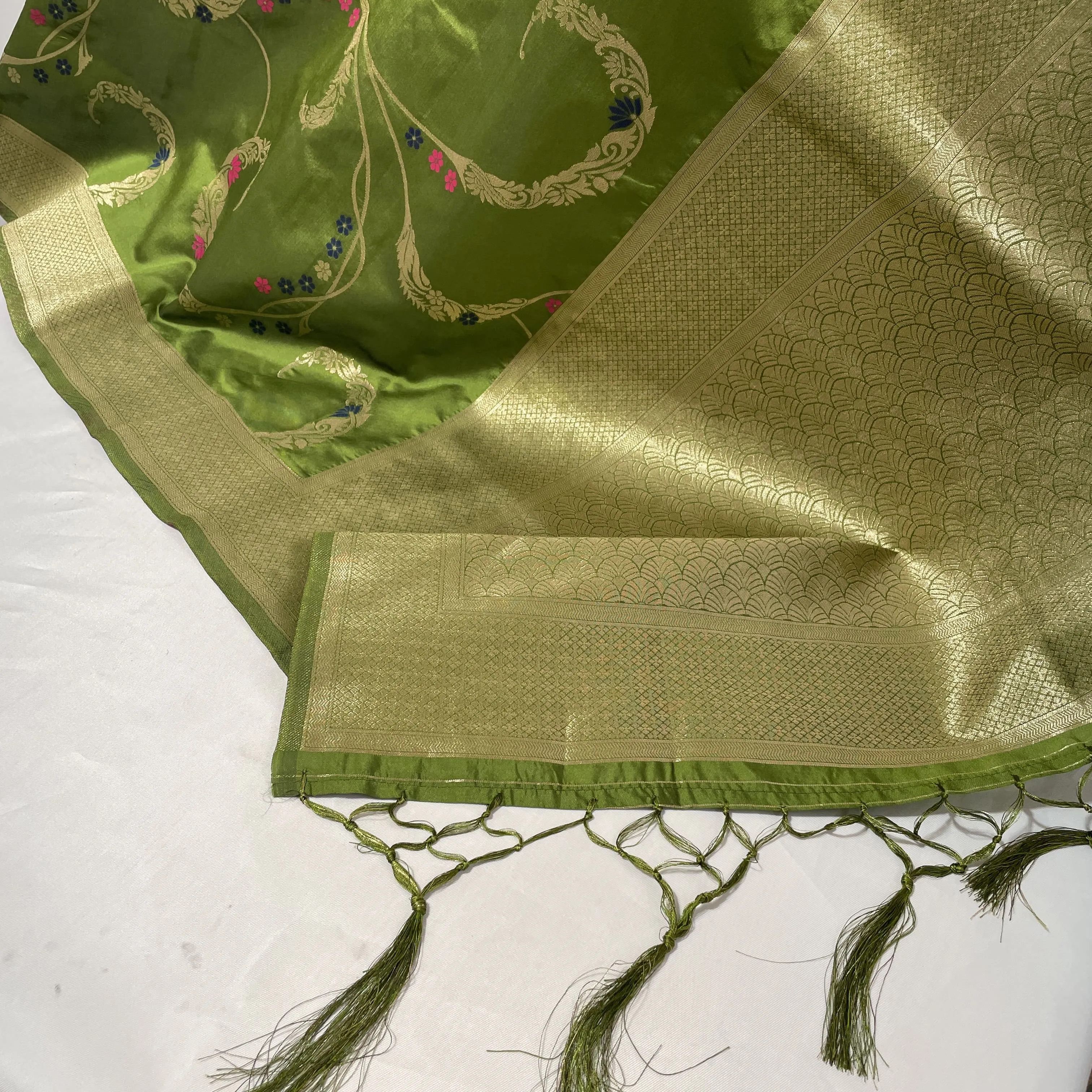 Premium Green Floral Print Banarasi Jacquard Dupatta