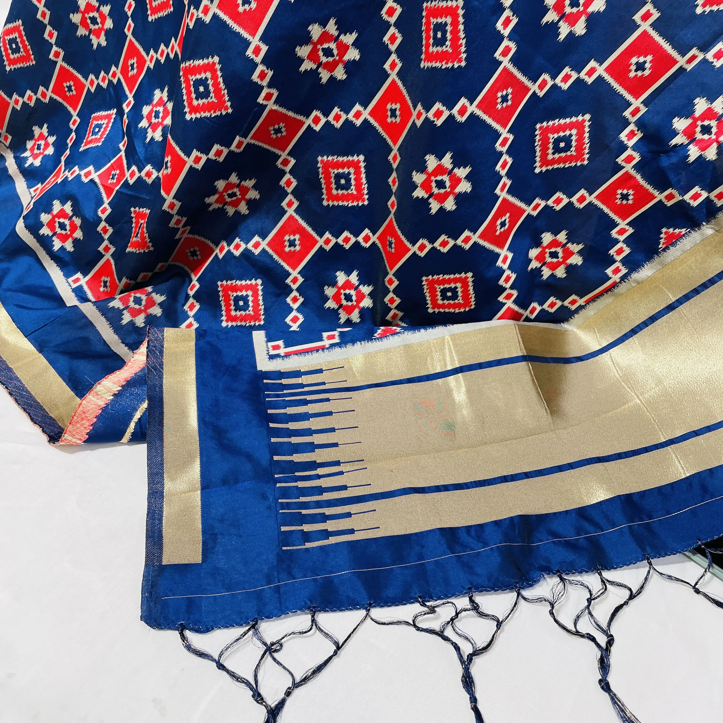 Premium Navy Blue Red Geometrical Print Banarasi Jacquard Dupatta