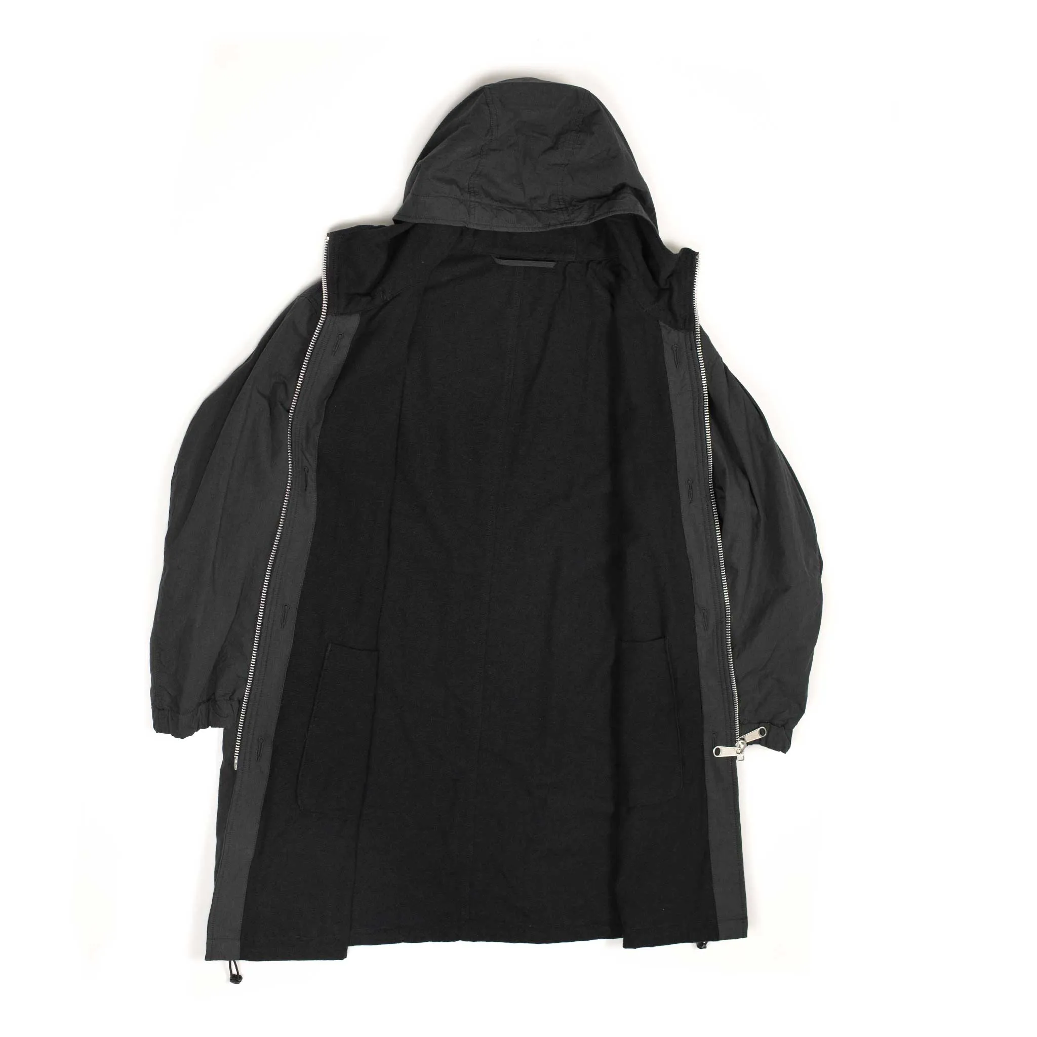 Reversible parka in anthracite high density cotton/nylon and black cotton/wool flannel