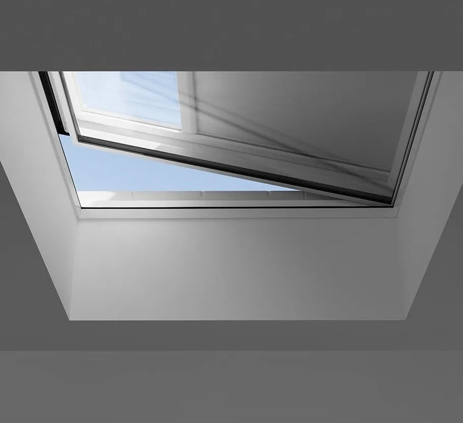 VELUX CVU 150080 1093 INTEGRA® SOLAR Curved Glass Rooflight Package 150 x 80 cm (Including CVU Triple Glazed Base & ISU Curved Glass Top Cover)