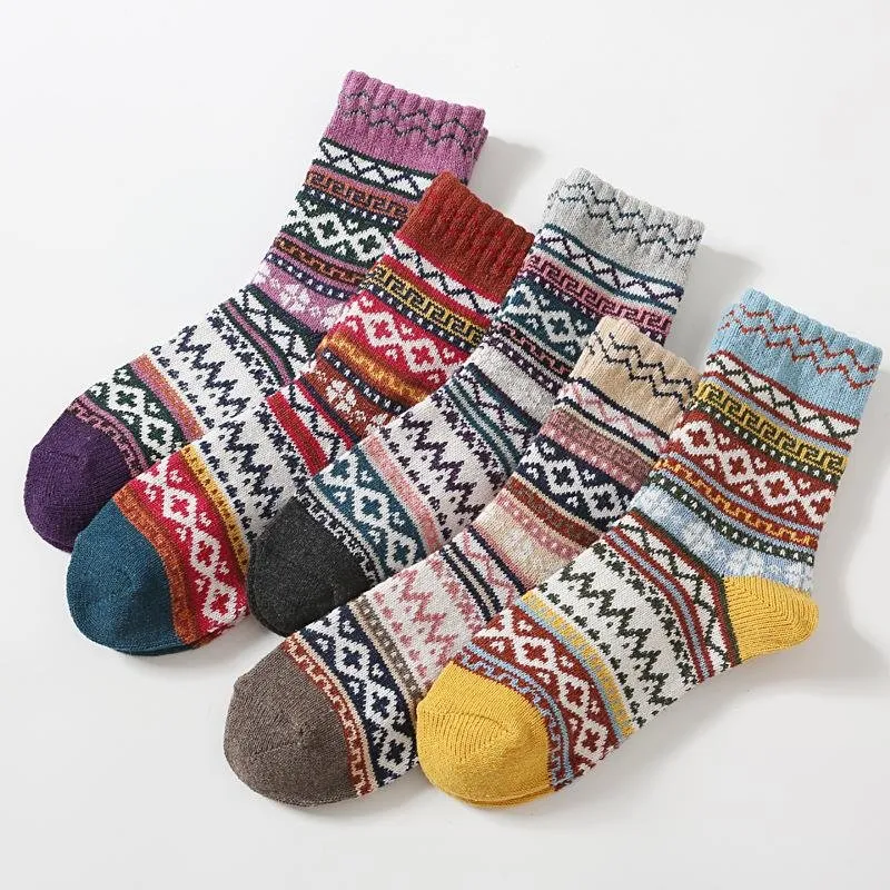 Women 5 Pairs Retro Ethnic Style Knitting Wool Socks