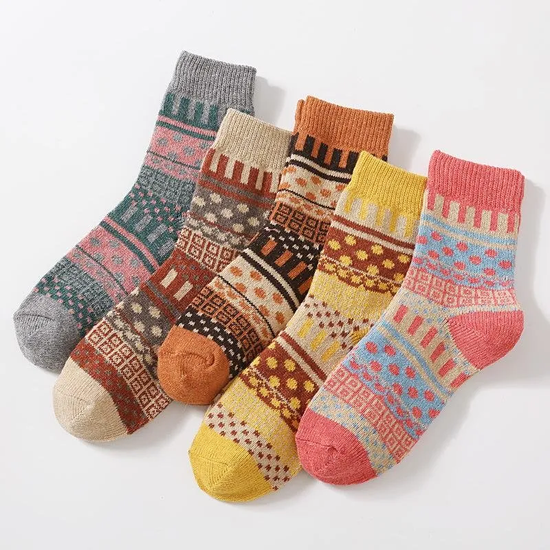 Women 5 Pairs Retro Ethnic Style Knitting Wool Socks